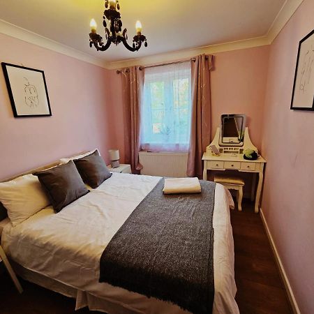 Lovely Flat Close To Shepherd'S Bush Apartment London Ngoại thất bức ảnh