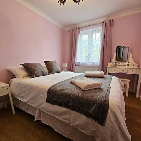 Lovely Flat Close To Shepherd'S Bush Apartment London Ngoại thất bức ảnh