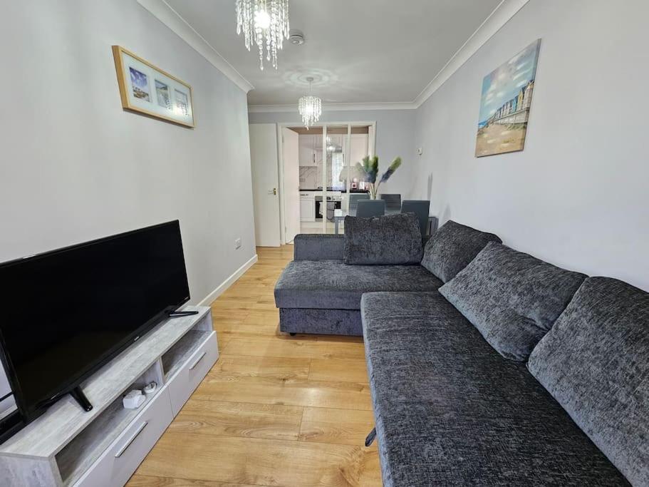 Lovely Flat Close To Shepherd'S Bush Apartment London Ngoại thất bức ảnh