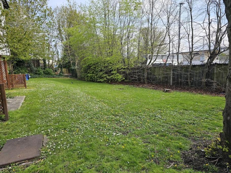 Lovely Flat Close To Shepherd'S Bush Apartment London Ngoại thất bức ảnh